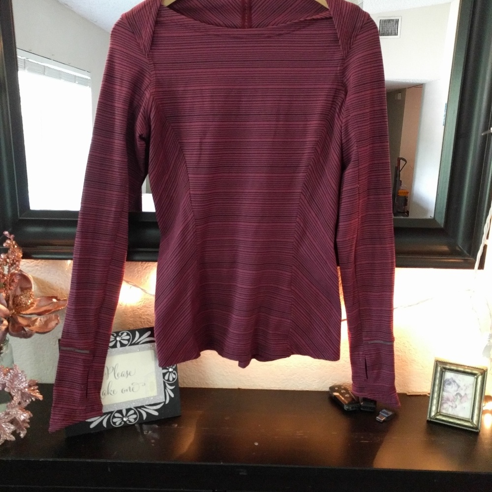 Lululemon long sleeve top